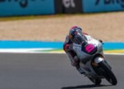 Start di Posisi 20, Veda Ega Melejit Finis di Delapan di Moto3 Catalunya