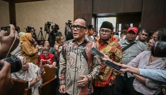 Dituntut 5 Tahun, Ebenezer Menyesal Jadi Wamenaker Jika Akhirnya Ditahan
