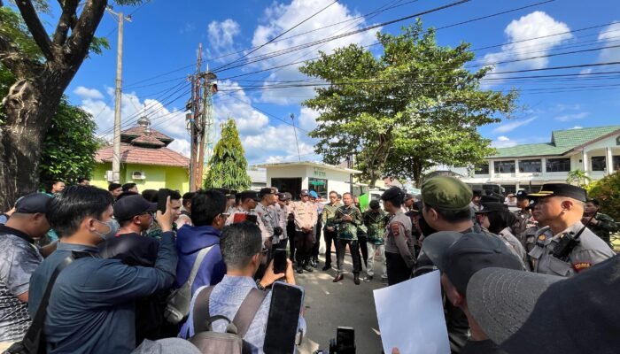 Aliansi Masyarakat Sidomulyo I Layangkan Mosi Tidak Percaya terhadap Penanganan Perkara Perdata di PN Banjarbaru