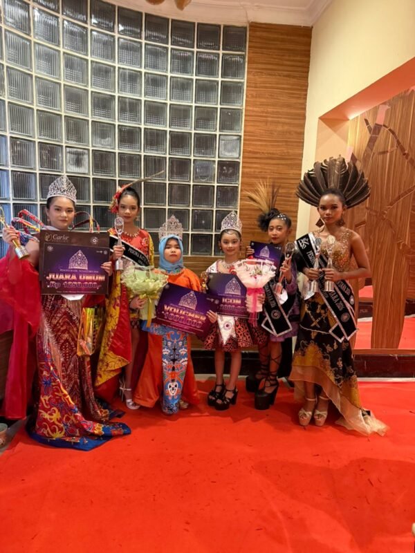 Enam Model Berbakat Kalselteng Sabet Predikat Terbaik Pesona Batik Nusantara di Jakarta 1 IMG 20260521 WA0066 e1779366902720