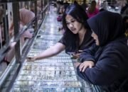 Harga Emas Antam Kembali Turun