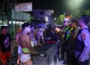 Polisi Bubarkan Aksi Cosplay “Tuyul” di Jalan A Yani Banjarmasin