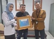 Bank Kalsel Serahkan Dua Sapi Qurban kepada Sektetariat DPRD Provinsi Kalsel