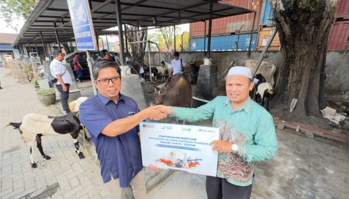 Pelindo Regional 3 Sub Regional Kalimantan Salurkan 19 Sapi dan 13 Kambing dalam Program Pelindo Berbagi Qurban 2026