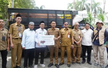 Presiden dan Wali Kota Salurkan Sapi Kurban untuk Warga Banjarmasin 4 IMG 20260526 WA0048