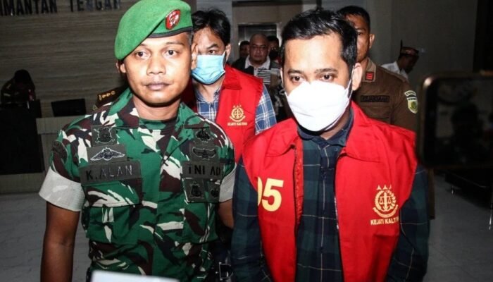 Mantan Kadis ESDM Kalteng Bersama Empat Lainnya Ditetapkan Kejati Kalteng Tersangka Korupsi Penjualan Zirkon PT KBM