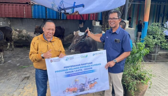 Tebar Manfaat di Hari Raya Idul Adha, Terminal Petikemas Banjarmasin Salurkan Bantuan Program Pelindo Berbagi Kurban