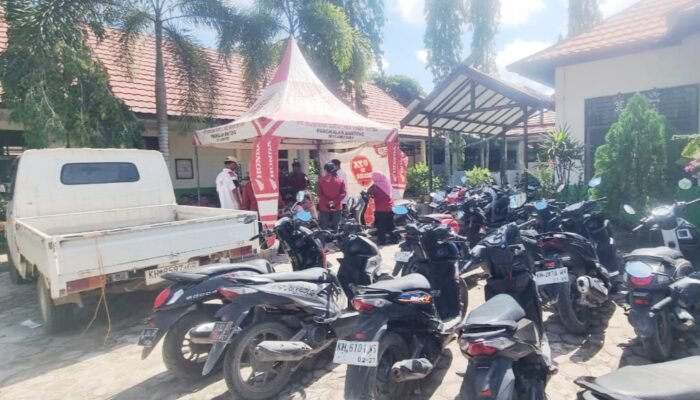 Servis Kunjung Honda Permudah Perawatan Sepeda Motor Warga Sekolah SMAN 1 Pangkalan Lada