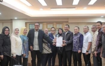 Aspirasi Massa di Kalsel Sampai di Meja DPR RI 5 1 2 klm