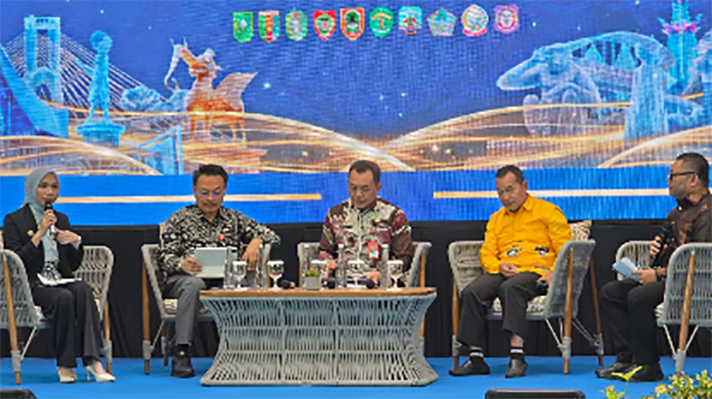 1 35 klm Kontrak Pemprov 14 Pemprov dukung program strategis Nasional