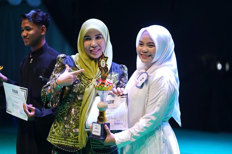 Piagam Juara Lomba Teatrikal Puisi Islami Diserahkan 1 Hal 2 Bal 3 klm 6