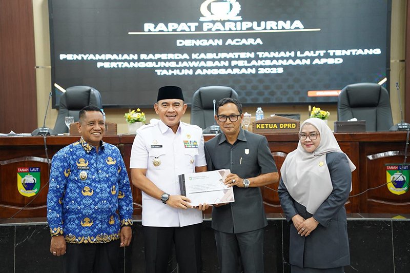 Bupati Tala Evaluasi Program Rumah Layak Huni dan Cetak Sawah 1 Hal 2 Tala 3 klm 7