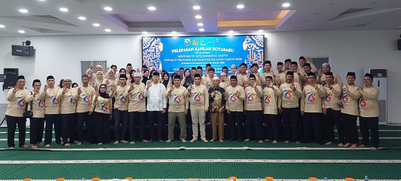 Kafilah MTQ Kotabaru Dilepas Menuju Ajang MTQ Tingkat Provinsi Kal-Sel 1 Hal 4 Kotabaru 1 3 klm 4
