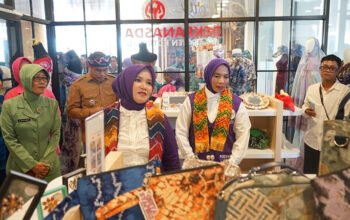 Peresmian Galeri Dekranasda Pemkab Kotabaru Harapkan Peningkatan Kesejahteraan Keluarga dan UMKM 4 Hal 4 Kotabaru 1 3 klm 7