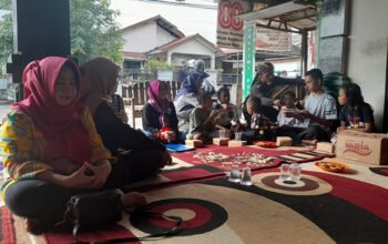 BNN Banjarbaru Edukasi Komunitas Kuda Lumping Cegah Penyalahgunaan Narkoba 5 Hal 6 2 kLM BJB 2 1