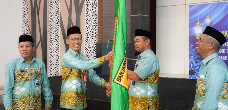 Banjarbaru Lepas Kafilah MTQ Provinsi, Wali Kota Minta Peserta Tak Terbebani Target Juara 1 Hal 6 3 KLM BJB 1 12