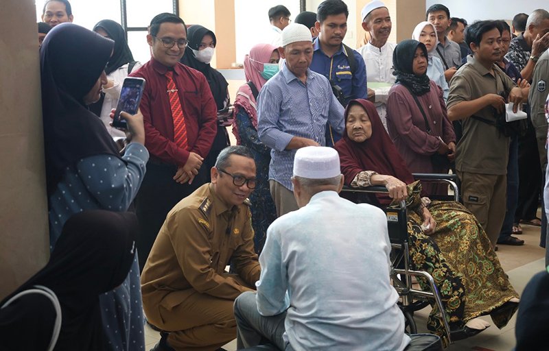 Bupati Pastikan Masyarakat Dapat Layanan Kesehatan Terbaik 1 Hal 8 Tabalong Adv 3 klm 2