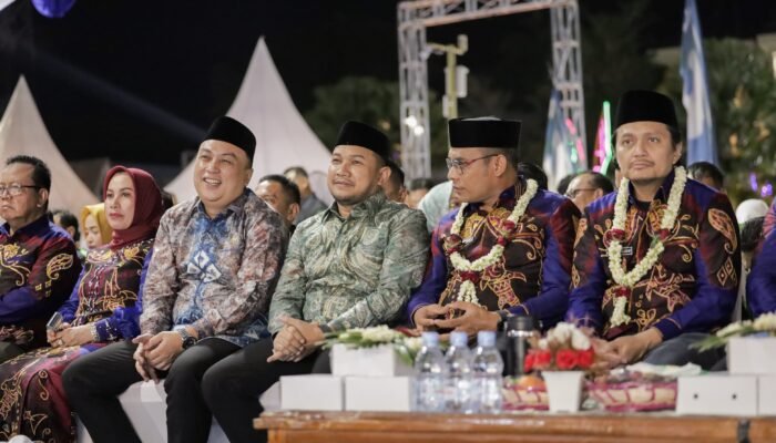 Wakil Ketua dan Anggota DPRD Kalsel Hadiri Peringatan Hari Jadi ke-76 Kabupaten Kotabaru