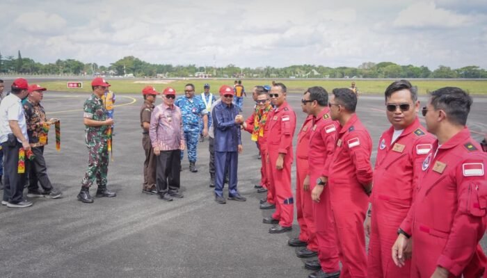 Supian HK Apresiasi Kehadiran Jupiter Aerobatic Team di Banua