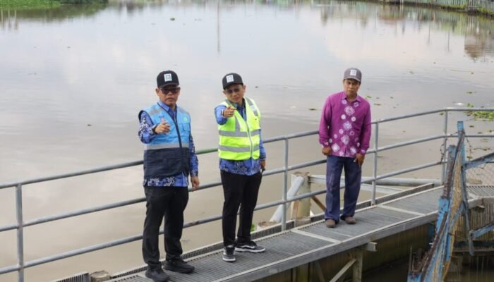 Antisipasi Intrusi Air Asin Saat Kemarau, Direksi PAM Bandarmasih Tinjau Intek Sungai Bilu