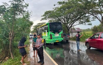 Bus Trans Banjarbakula Tabrak Belakang Truk Box di Gunung Raja, Satu Penumpang Terluka 4 IMG 20260611 WA0063