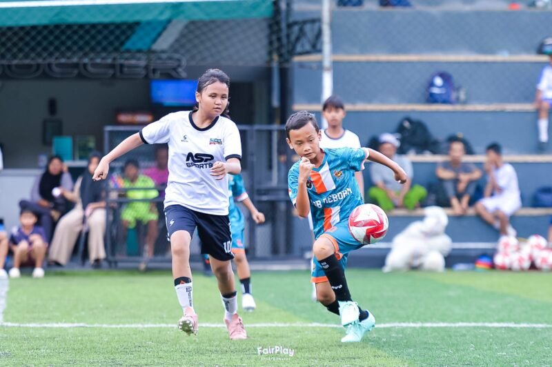Sepakbola Putri Banjarmasin Latih Tanding Lawan Tim Putra Sebelum Berlaga di MLSC Kudus 1 IMG 20260612 WA0022 e1781227384525