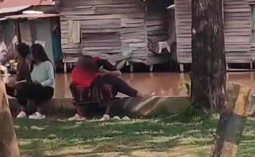 Viral Remaja Bermesraan di Ruang Publik, Wali Kota Banjarmasin Minta Pengawasan Diperketat 1 IMG 20260612 WA0048 1