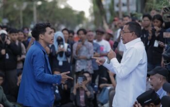 Kecewa Anggota DPR RI Tak Hadir, BEM Kalsel Sampaikan Empat Tuntutan di DPRD 6 IMG 20260615 WA0043