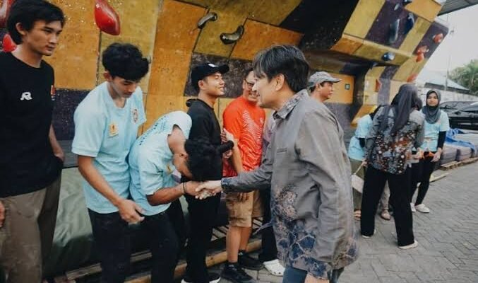 Delapan Atlet Muda Panjat Tebing Kalsel Bidik Prestasi di Kejurnas KU 2026, Hasnuryadi Beri Motivasi Raih Hasil Terbaik