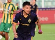 Persela Lamongan Pulangkan Striker Dendy Sulistyawan