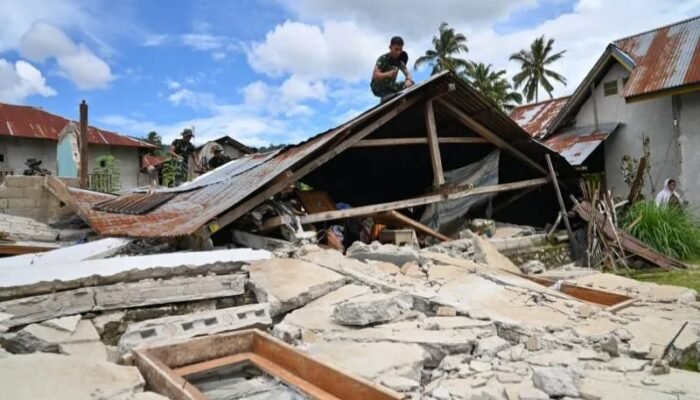 BNPB Sulteng Tetapkan Status Tanggap Darurat Usai Gempa Bumi Magnitudo 6,7