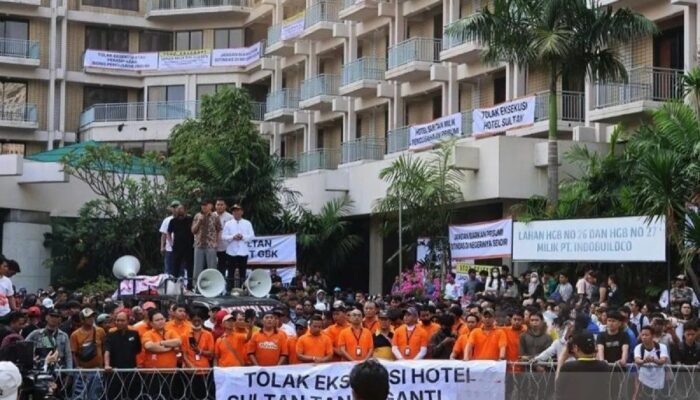 119 orang Diamankan Polisi Saat Ricuh Eksekusi Eks Hotel Sultan