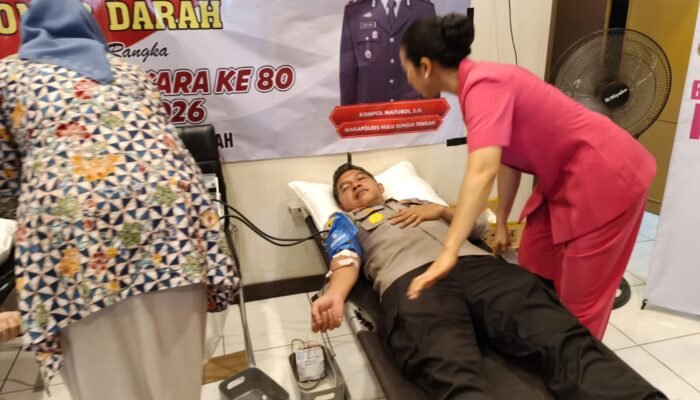 Polres HST Adakan Pasar Murah, Sunatan Massal, Donor Darah dan Bedah Rumah