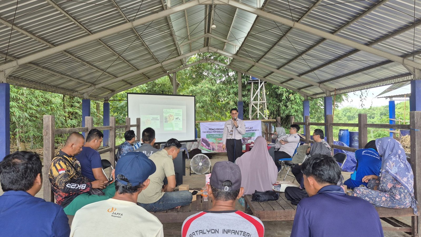 Dosen Peternakan UNISKA MAB Bekali Kelompok Tani Ternak Mekar Tani Kelola Usaha Lebih Profesional 1 IMG 20260619 WA0016 scaled