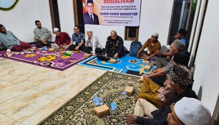 Warga Ambawang Curhat Soal KIP Kuliah hingga Sengketa Lahan PT SSA ke Habib Hamid, Minta Solusi dan Kepastian Hukum