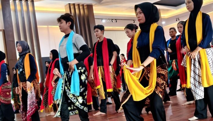 UPTD Taman Budaya Kalsel Angkat Kembali Topeng Banjar Lewat Tari Srikandi