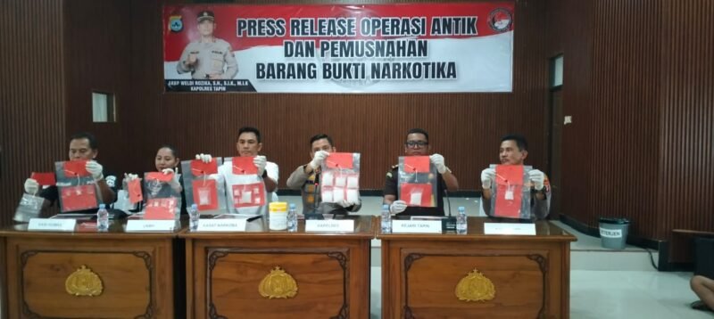 Polres Tapin Sita Hampir 700 Gram Sabu, Empat Tersangka Ditangkap dalam Tiga Kasus Besar 1 IMG 20260622 WA0021 e1782110697608