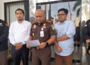 Kajari HSU Tahan Tersangka Mantan Kaur Desa Lok Bangkai dalam Kasus Penyelewengan Dana Desa