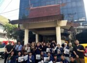 Belajar Langsung di Dapur Redaksi, Mahasiswa Ilmu Komunikasi UNISKA MAB Kunjungi Kantor Kalimantan Post