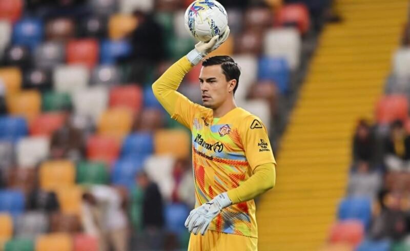 Fiorentina Lirik Emil Audero, Antisipasi Kepergian Kiper De Gea 1 IMG 20260609 213921 e1781012432425