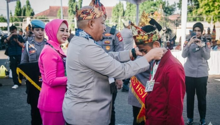 Ratusan Peserta Seni Budaya Memukau Warga, Harapan Kapolda Kalsel dapat Dicintai Generasi Muda