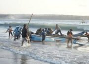 Waspada, 1-7 Juli Gelombang 2,5 Meter di Perairan Kalsel