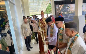 1 3 klm 5 cm Gedung baru asrama Haji