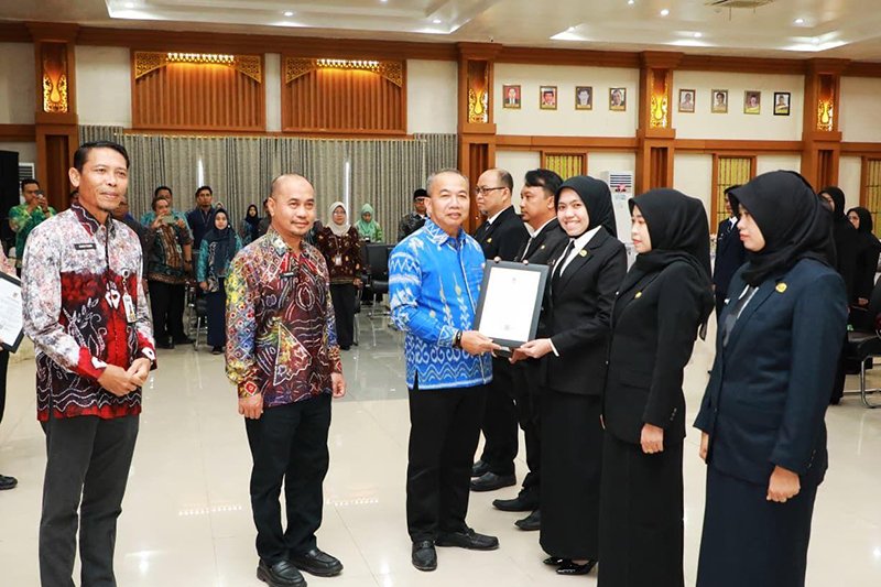 1 35 klm Kontrak Pemprov 10 Penutupan Pelatihan Kepemimpinan Pengawas