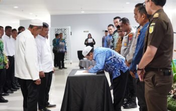 Wabup Ajak Calon Pambakal Junjung Sportivitas 4 1 3klm 6 cm Kontrak Martapura 9 Deklarasi Damai