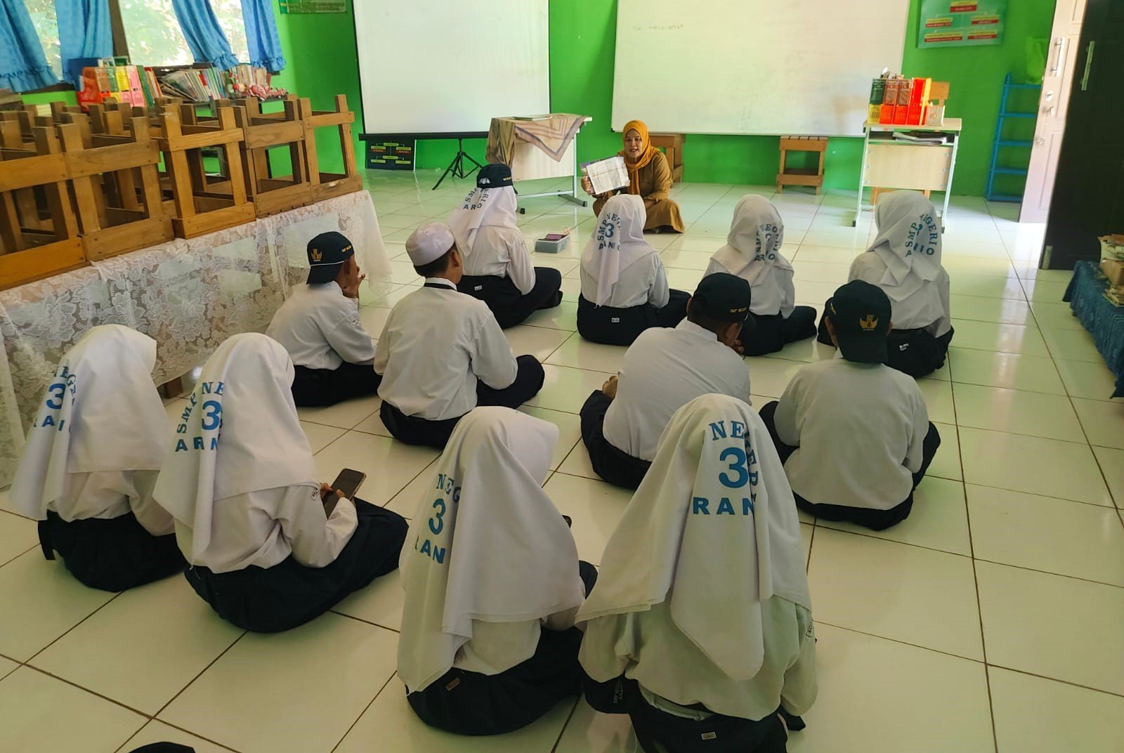 Murid Baru SMPN 3 Aranio Sukses Ikuti Asesmen Online Perdana 1 4 MTP1