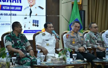 Bupati Ajak Seluruh Pihak Perkuat Kesiapsiagaan Karhutla 4 Hal 12 HSS 1 3 klm 11