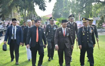 Upacara Hari Bhayangkara Apresiasi Dedikasi Polri Jaga Kamtibmas di HSS 5 Hal 12 HSS 1 3 klm