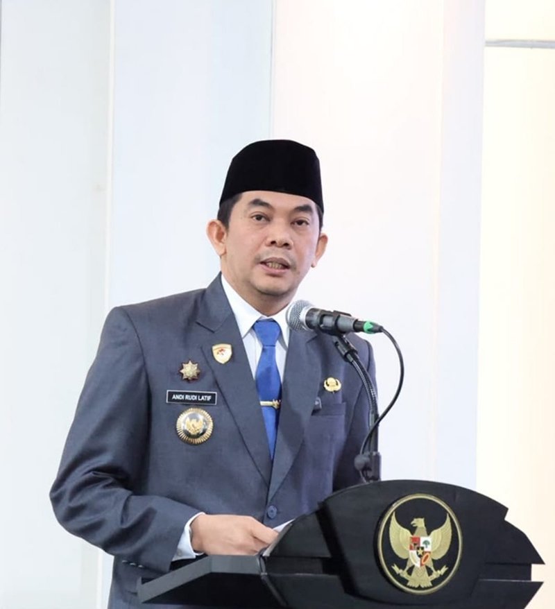 Bupati Tanbu Larang ASN Flexing dan Live Streaming 1 Hal 12 Tanbu 35 klm 6