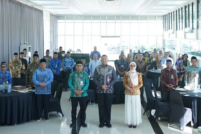 Tertib Adminduk, Pemkab-Lembaga Keagamaan Perkuat Sinergi 1 Hal 4 4 KLM Martapura Tertib Adminduk